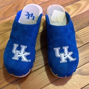 UK Wildcat Clogs Size 7